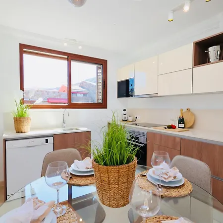 Casa Bliss - Luxury 3 Bedrooms Tauro Golf Wifi *