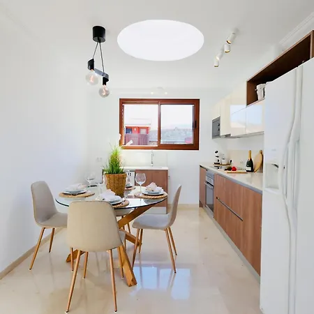 ヴィラ Casa Bliss - Luxury 3 Bedrooms Tauro Golf Wifi