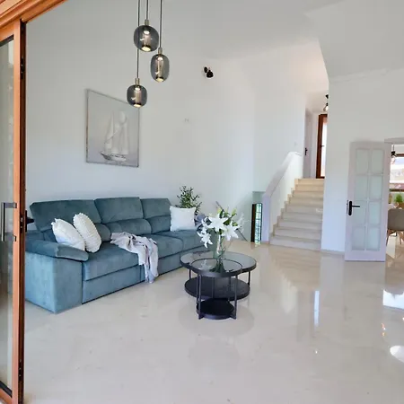 Casa Bliss - Luxury 3 Bedrooms Tauro Golf Wifi ヴィラ *
